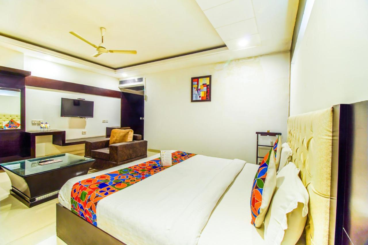 होटल Fabhotel Transit Delhi Airport Mahipalpur 3*